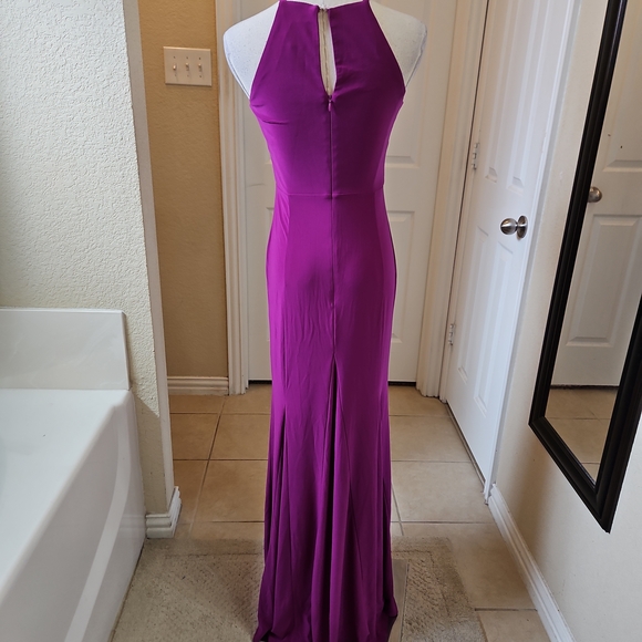 Jump Apparel Magenta Halter Neck Evening Gown – Size 3/4 - Picture 9 of 11